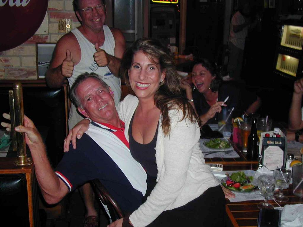 0ErinsChild/08(August)/Disk2/1024x768_Mike_meets_new_friend_Michelle_@_Downtowner_Saloon.JPG