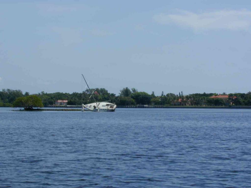 Opps!_Someone_drug_anchor_in_ICW.JPG