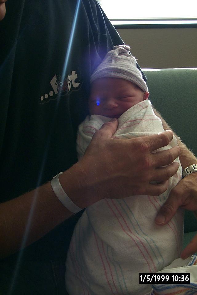 0ErinsChild/09(September)/NewAddition/640x480_P0003089.JPG