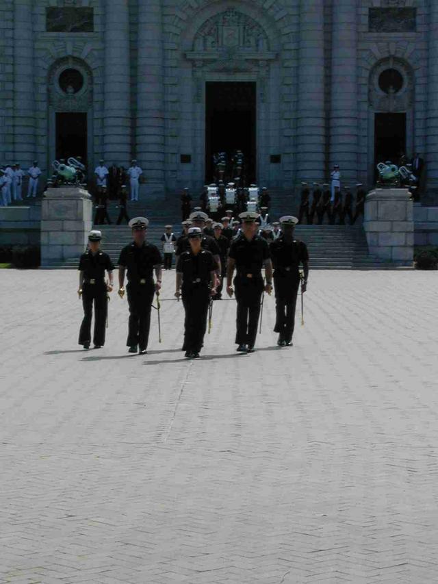 31_-_Noon_Formation_USN_Academy.JPG