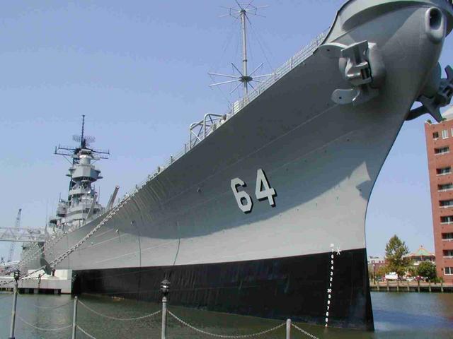 9_-_Battleship_Wisconsin.JPG