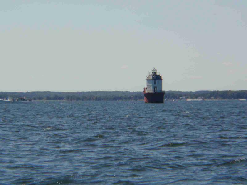 23_-_Point_No_Point_light_Chesapeake_Bay.JPG