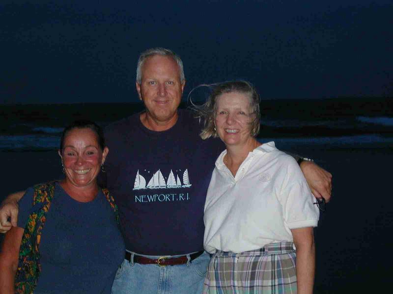 63_-_Linda,_Steve_and_Max_on_the_Beach_NC.JPG