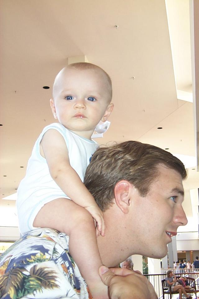 2000/09(September)/Random/640x480_2355ValeJustin.JPG