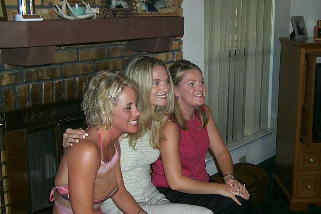 2001/06(June)/Katies10yrReunion/640x480_P0002762.JPG