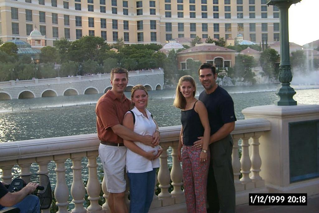2001/08(August)/Vegas/1024x768_P0002947.JPG