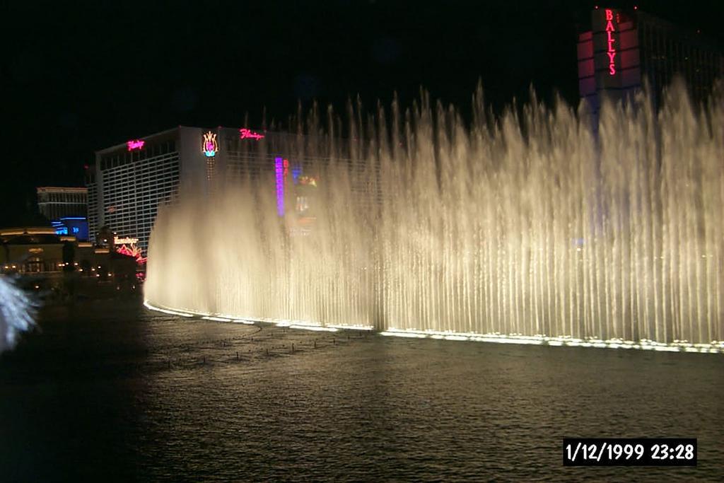 2001/08(August)/Vegas/1024x768_P0002954.JPG