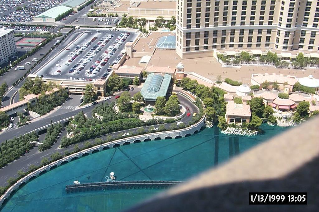 2001/08(August)/Vegas/1024x768_P0002956.JPG