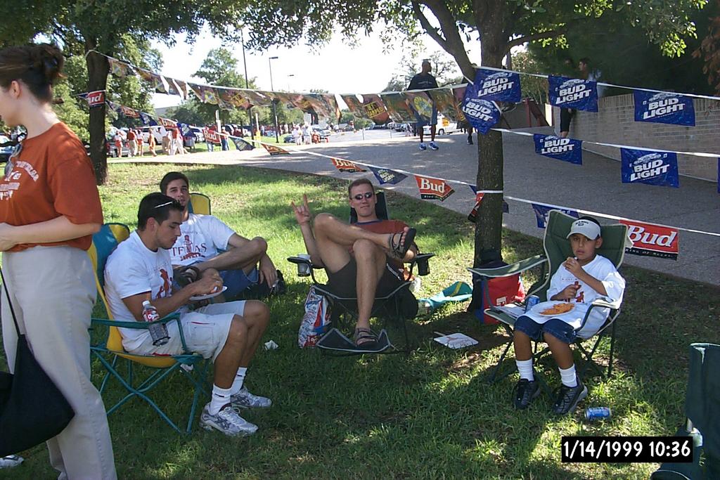 2001/09(September)/901_New_Mexico_State_Game/1024x768_P0003006.JPG