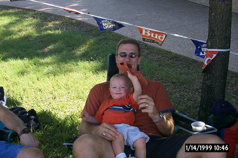 2001/09(September)/901_New_Mexico_State_Game/800x600_P0003018.JPG
