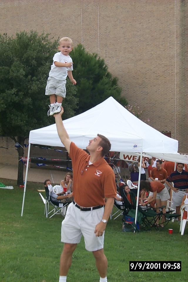 2001/09(September)/908_North_Carolina_Game/640x480_P0003038.JPG