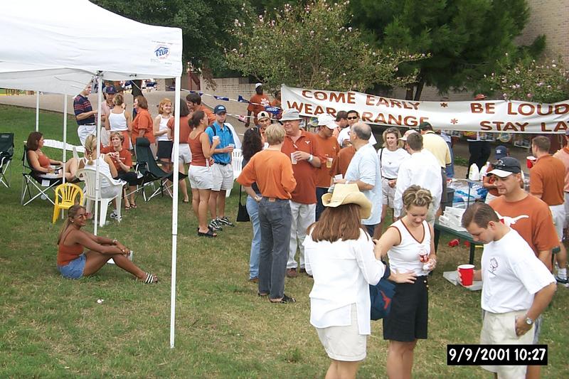 2001/09(September)/908_North_Carolina_Game/800x600_P0003046.JPG