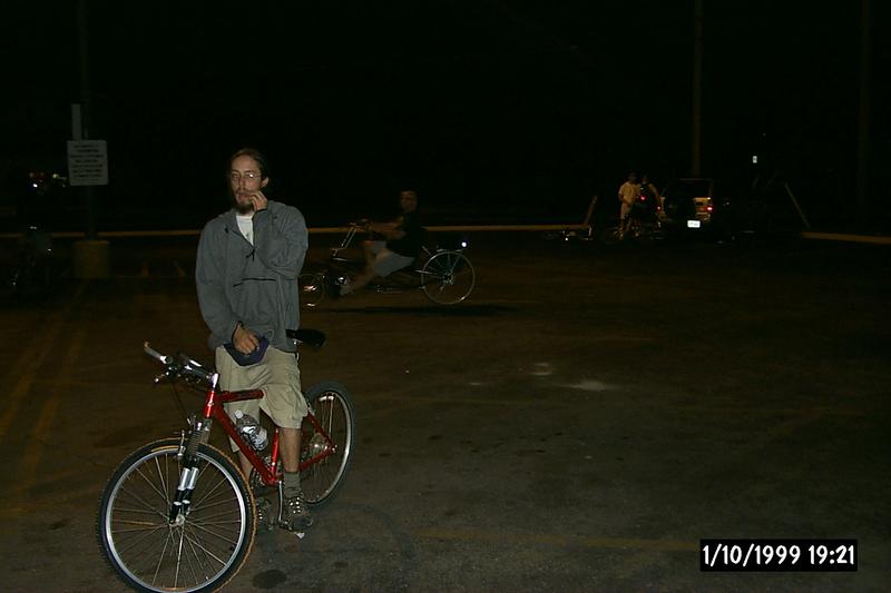 2001/09(September)/930_Moonlight_Cruise/800x600_P0003109.JPG