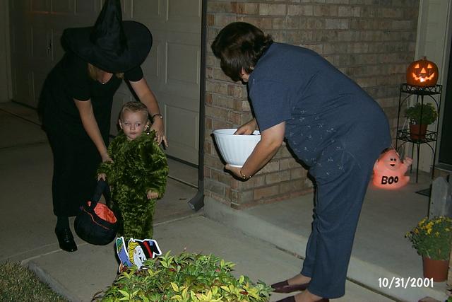 2001/10(October)/1031Halloween/640x480_P0003279.JPG