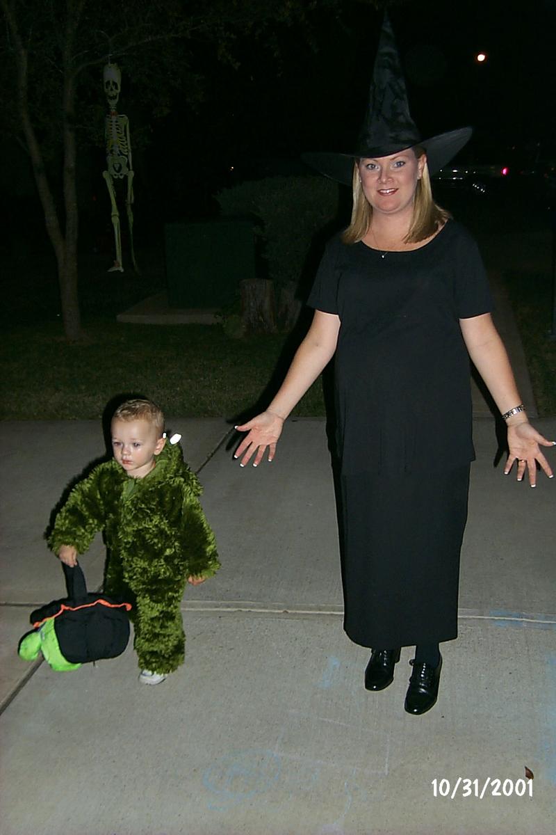 2001/10(October)/1031Halloween/800x600_P0003276.JPG