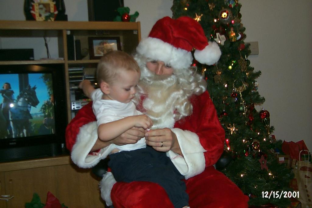 2001/12(December)/Christmas_Eve/1024x768_P0003369.JPG
