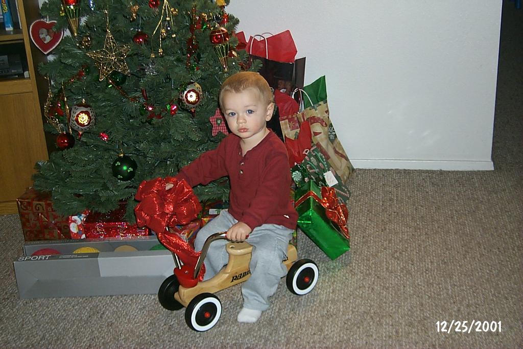 2001/12(December)/Christmas_Eve/1024x768_P0003410.JPG