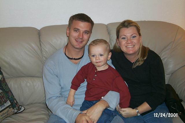 2001/12(December)/Christmas_Eve/640x480_P0003383.JPG
