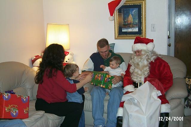 2001/12(December)/Christmas_Eve/640x480_P0003391.JPG