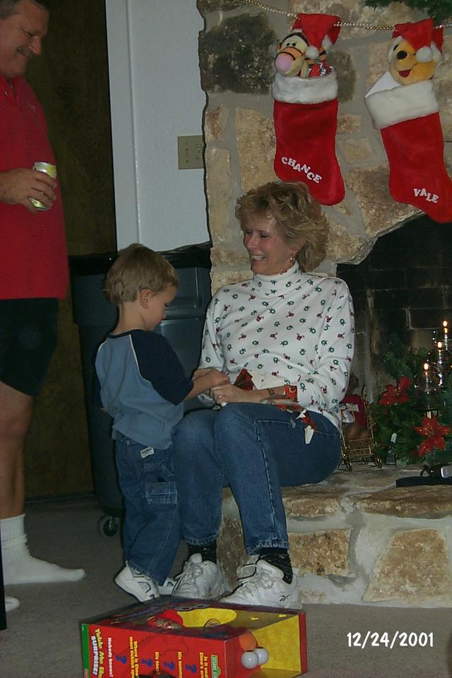 2001/12(December)/Christmas_Eve/640x480_P0003402.JPG