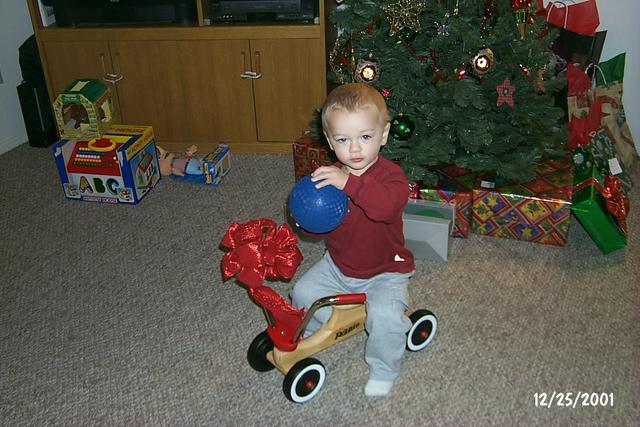 2001/12(December)/Christmas_Eve/640x480_P0003411.JPG