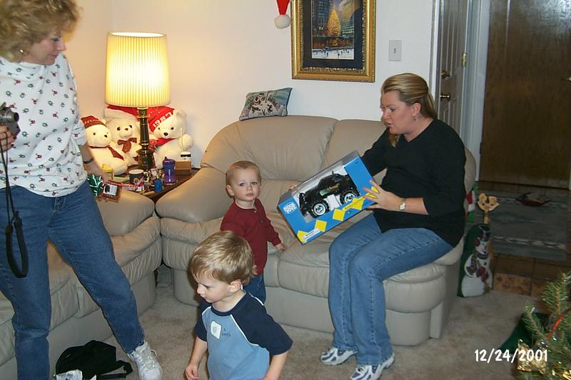 2001/12(December)/Christmas_Eve/800x600_P0003397.JPG