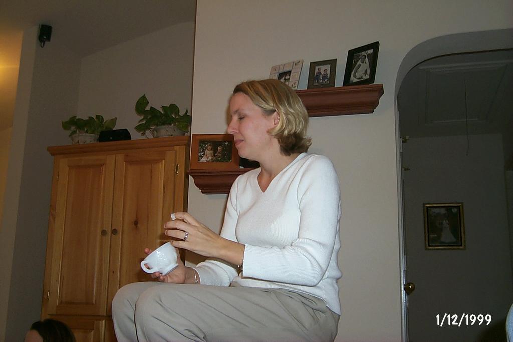 2002/01(January)/Katie's_Baby_Shower/1024x768_P0003429.JPG