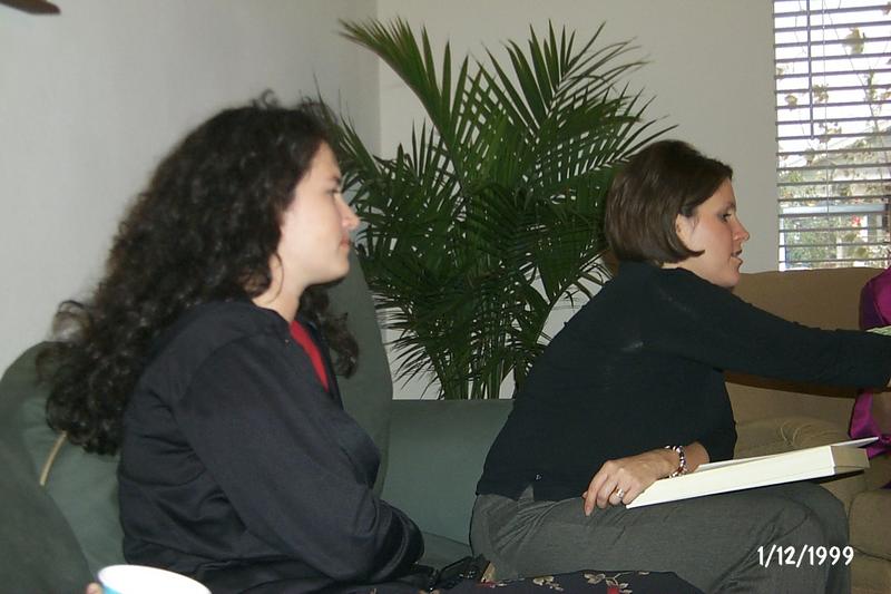 2002/01(January)/Katie's_Baby_Shower/800x600_P0003428.JPG