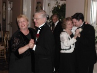 2001/06(June)/tim_wedding/blurry_dance.jpg