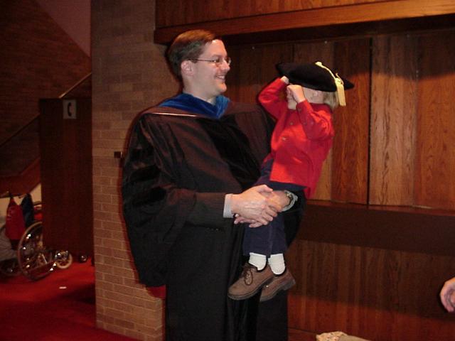2001/12(December)/graduation/640x480_MattandJack.JPG