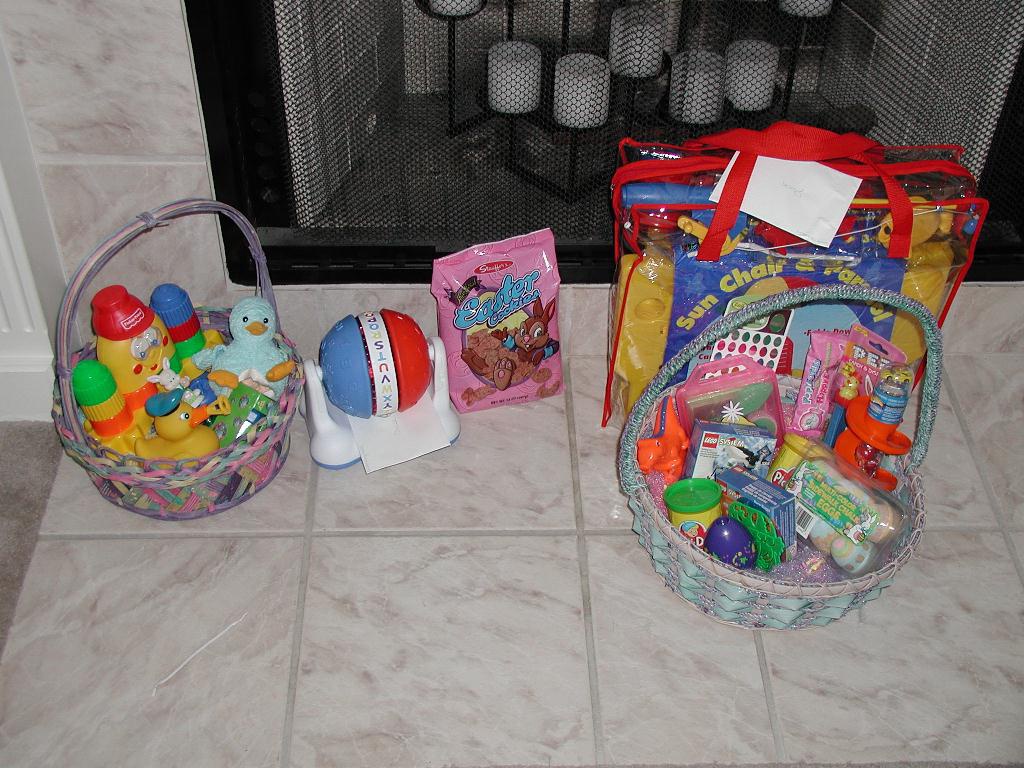 2002/03(March)/Easter/1024x768_Easter_Stuff.JPG