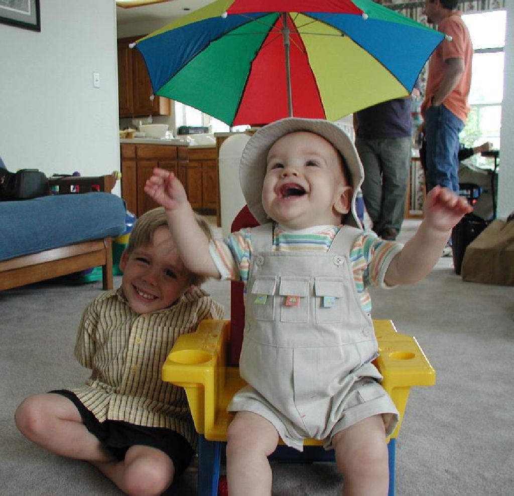 2002/03(March)/Easter/1024x768_So_Big.JPG