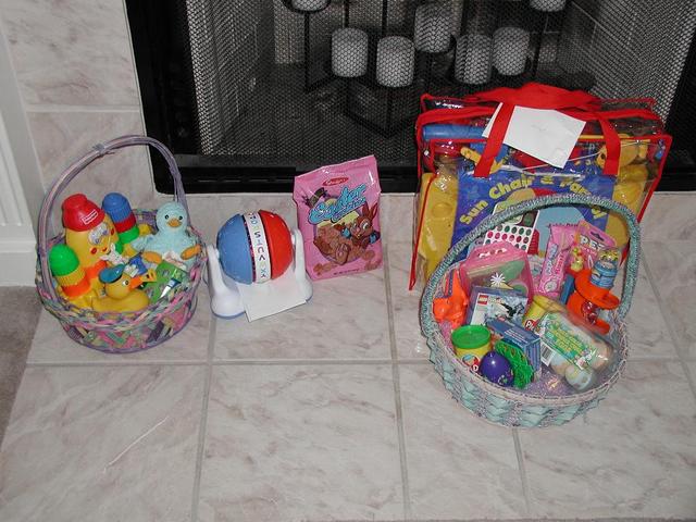 2002/03(March)/Easter/640x480_Easter_Stuff.JPG