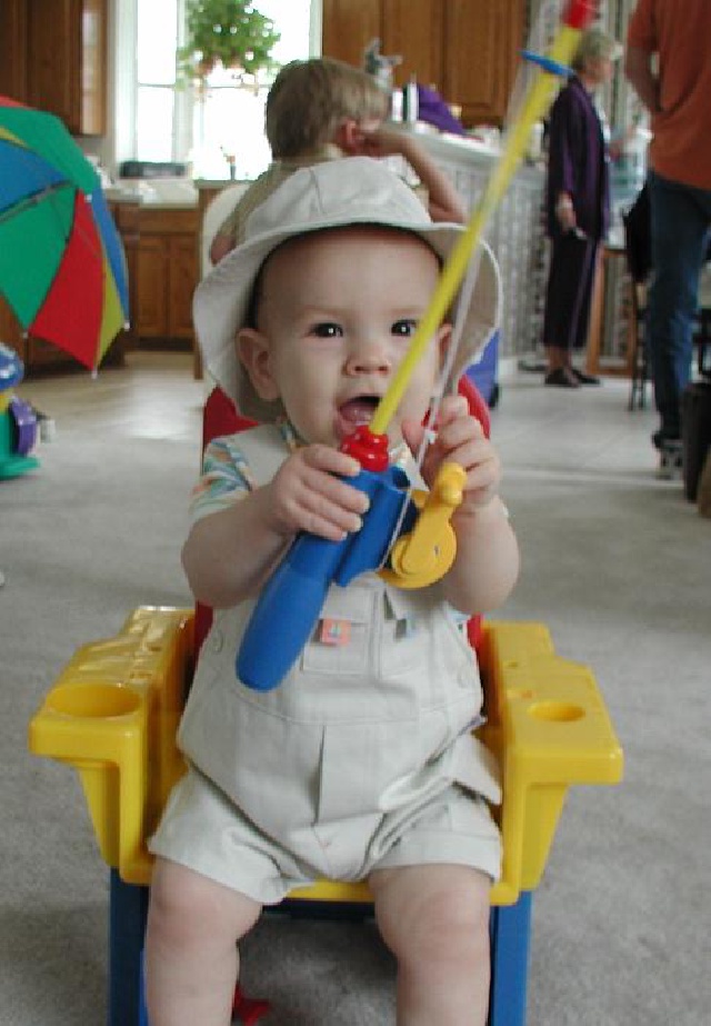 2002/03(March)/Easter/640x480_Gone_Fishing2.JPG