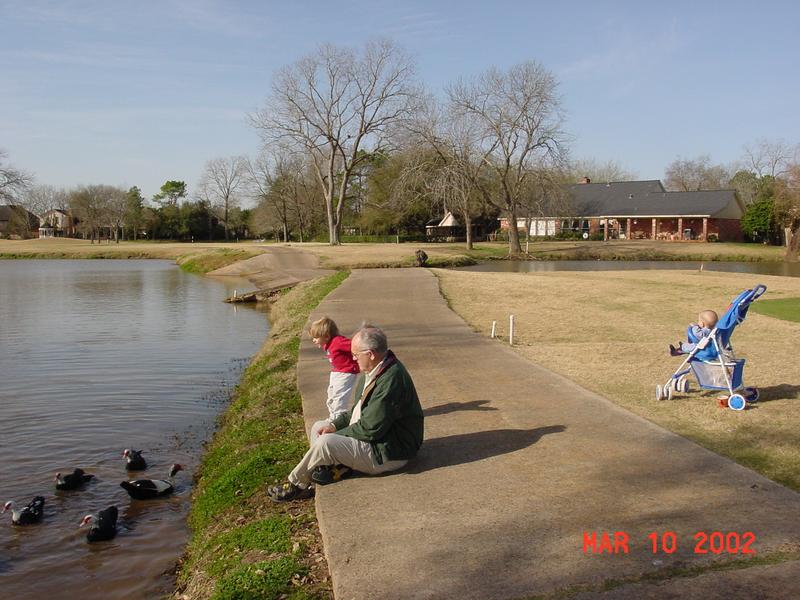 2002/03(March)/Houston/800x600_jack_granddad_ducks.JPG