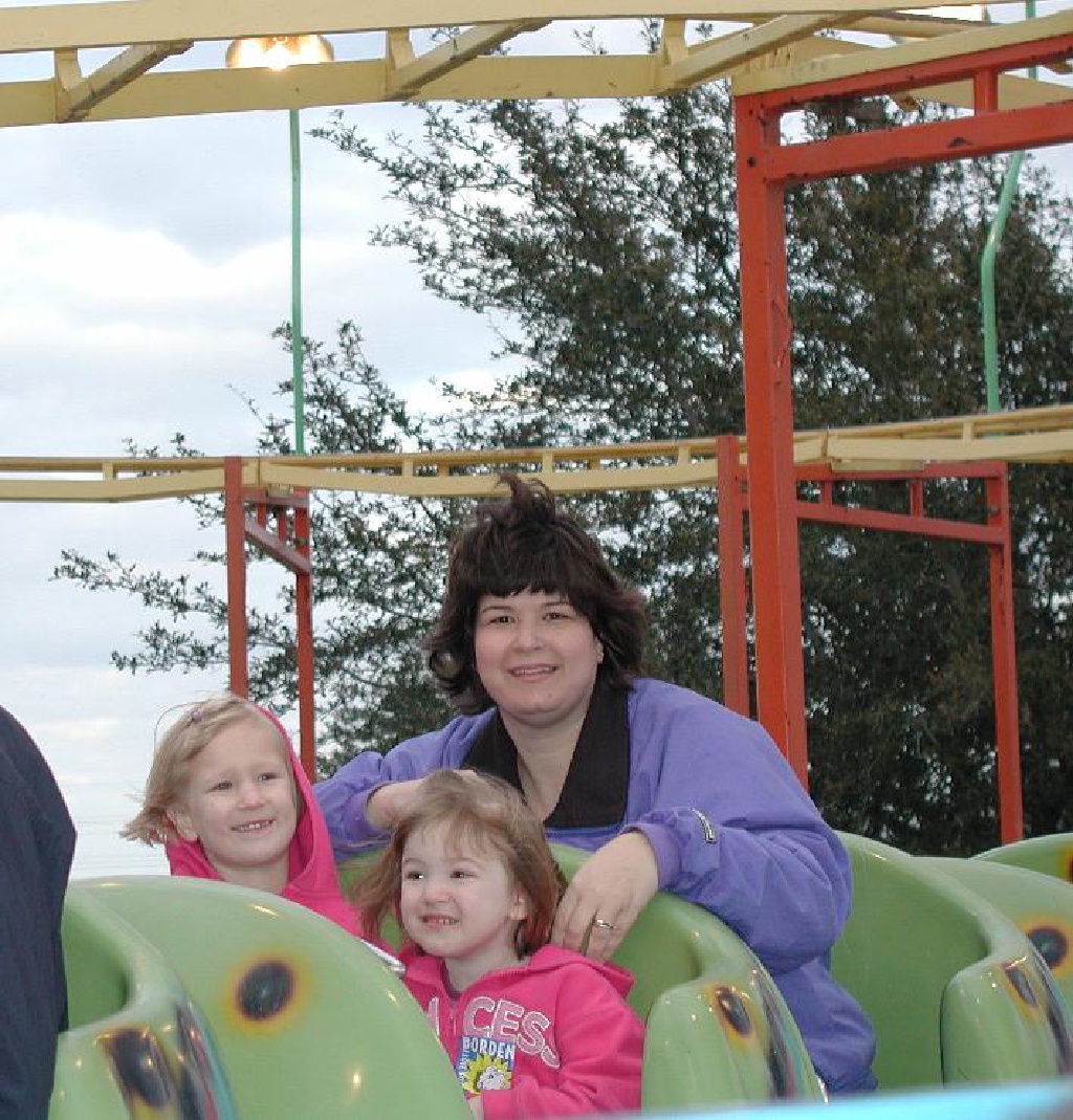 2002/03(March)/Rodeo/1024x768_Kim_Megan_Emily_Roller_Coaster.JPG