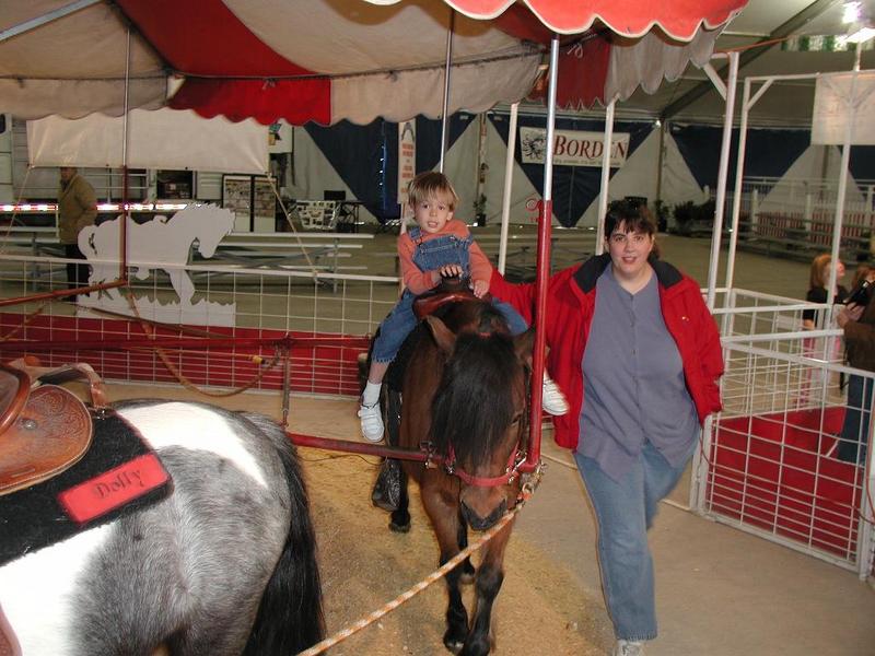2002/03(March)/Rodeo/800x600_Jack_Stacy_Pony.JPG
