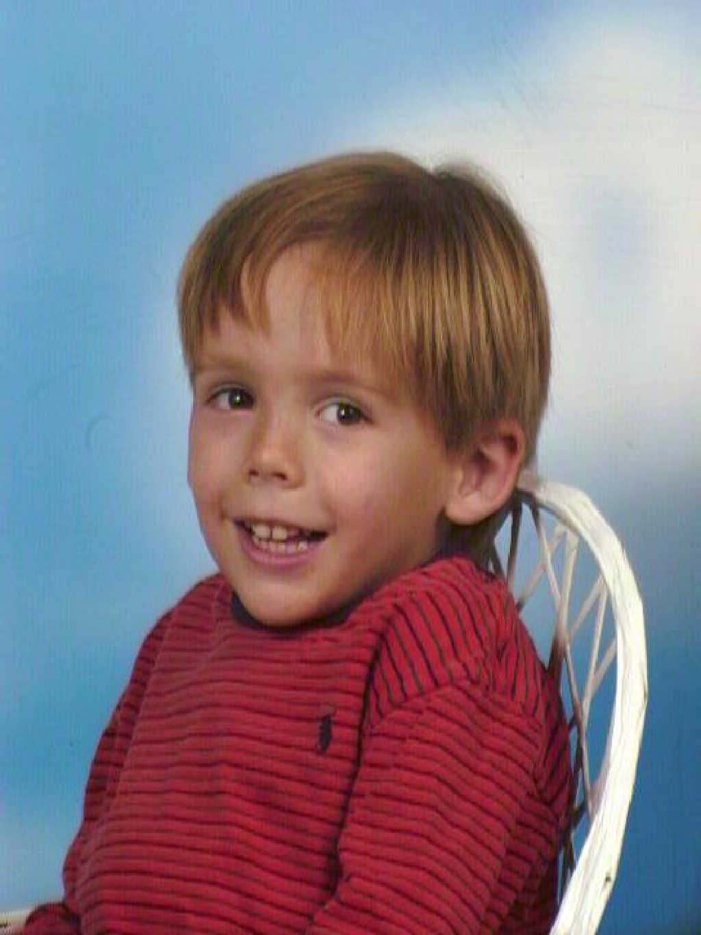 2002/03(March)/Sweaters/1024x768_Jack_Sitting.JPG