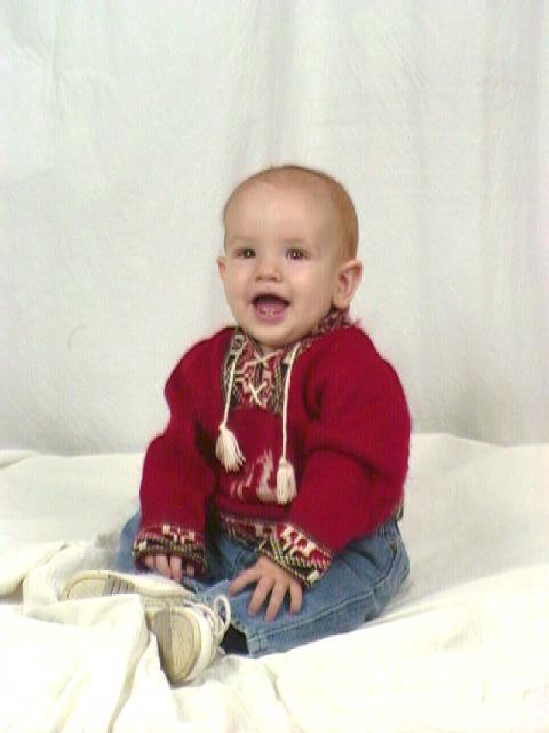 2002/03(March)/Sweaters/Case_Sitting.JPG