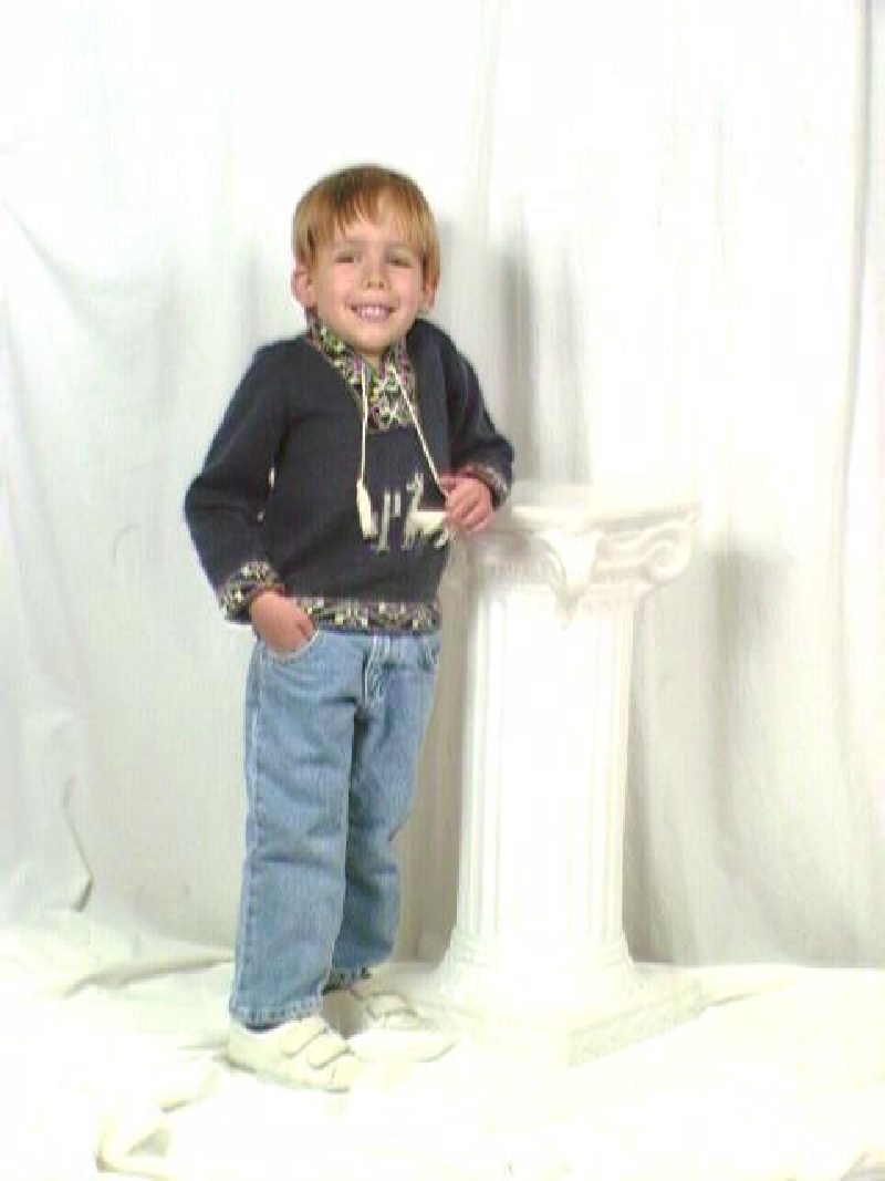 2002/03(March)/Sweaters/800x600_Jack_Standing.JPG