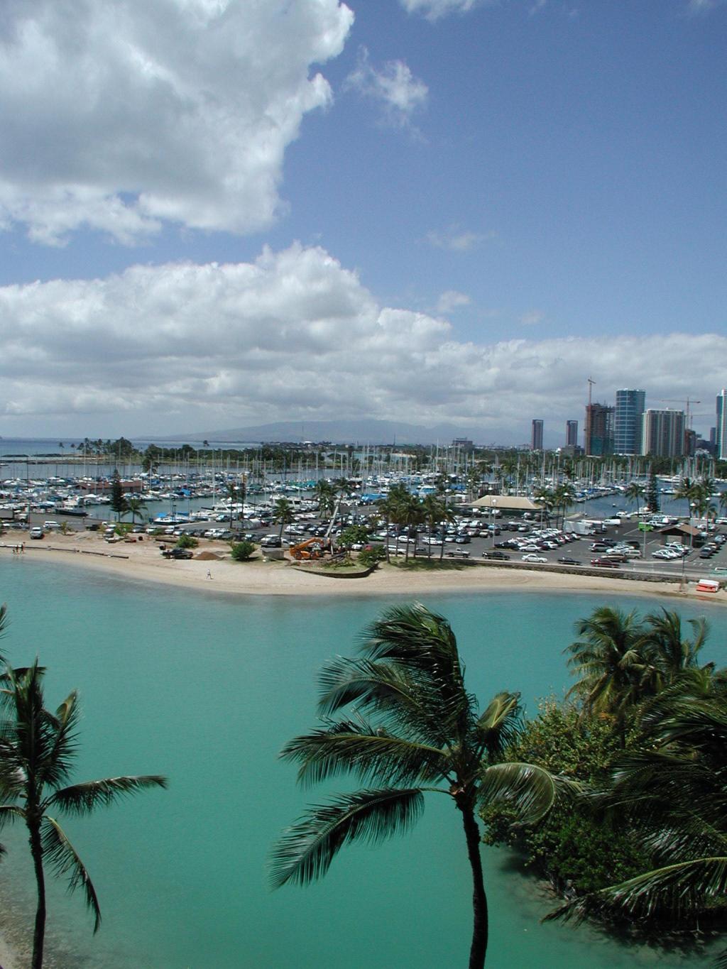 2005/03(March)/Hawaii/1024x768_View_from_hilton_room.JPG