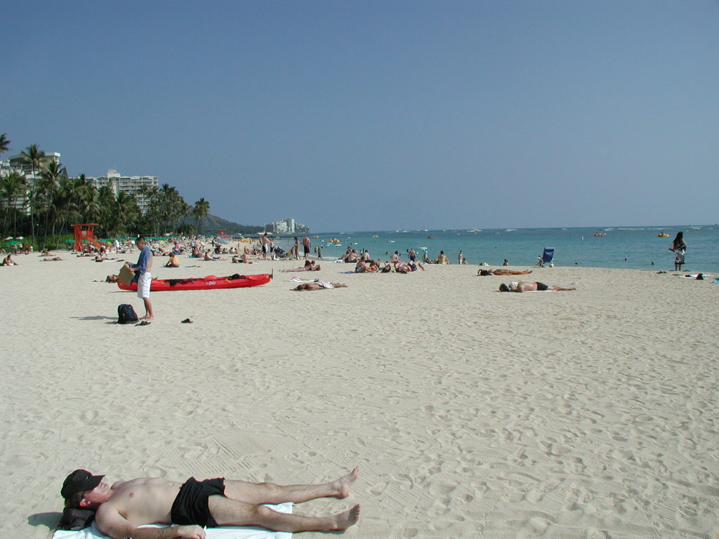 2005/03(March)/Hawaii/1024x768_view_from_hilton_beach.JPG