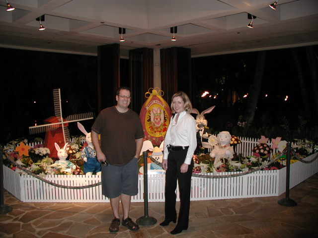 2005/03(March)/Hawaii/640x480_Paul_susan_easter_diorama.JPG