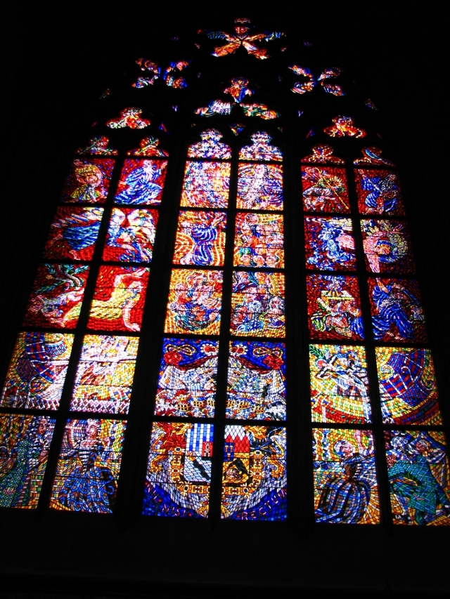 stained_glass_window2.jpg