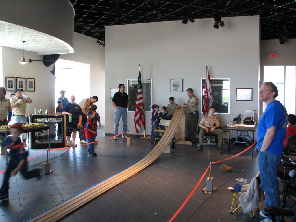 2008/04(April)/District_Pinewood_Derby/1024x768_IMG_1368.JPG