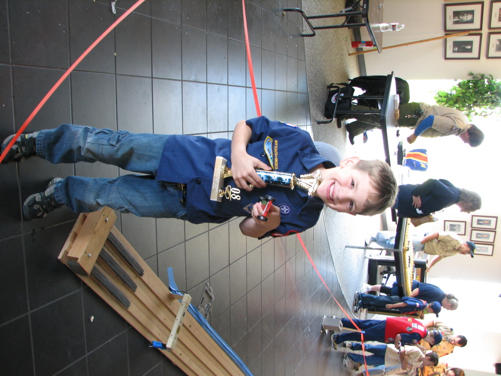 2008/04(April)/District_Pinewood_Derby/1024x768_IMG_1373.JPG