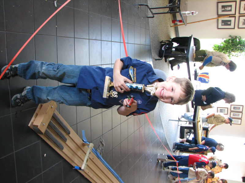 2008/04(April)/District_Pinewood_Derby/800x600_IMG_1373.JPG