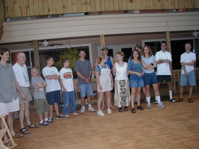 camera/1999/07(July)/07_22-07_24_Reunion/640x480_Skit-1.jpg