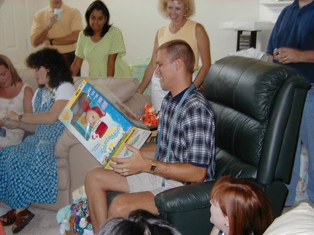 camera/1999/08(August)/08_07_Baby_Hildebrand_Shower/640x480_P8070038.JPG