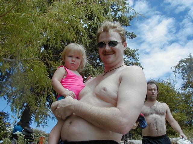 camera/1999/09(September)/09_06_Labor_Day/640x480_Doug-holds-Brittney.jpg
